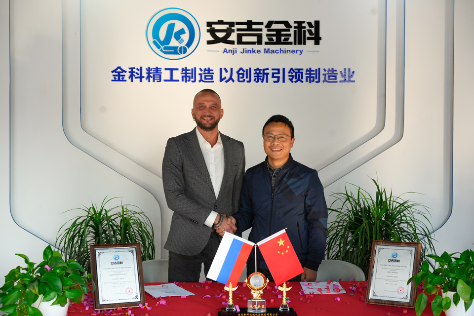 安吉金科与俄罗斯签约
